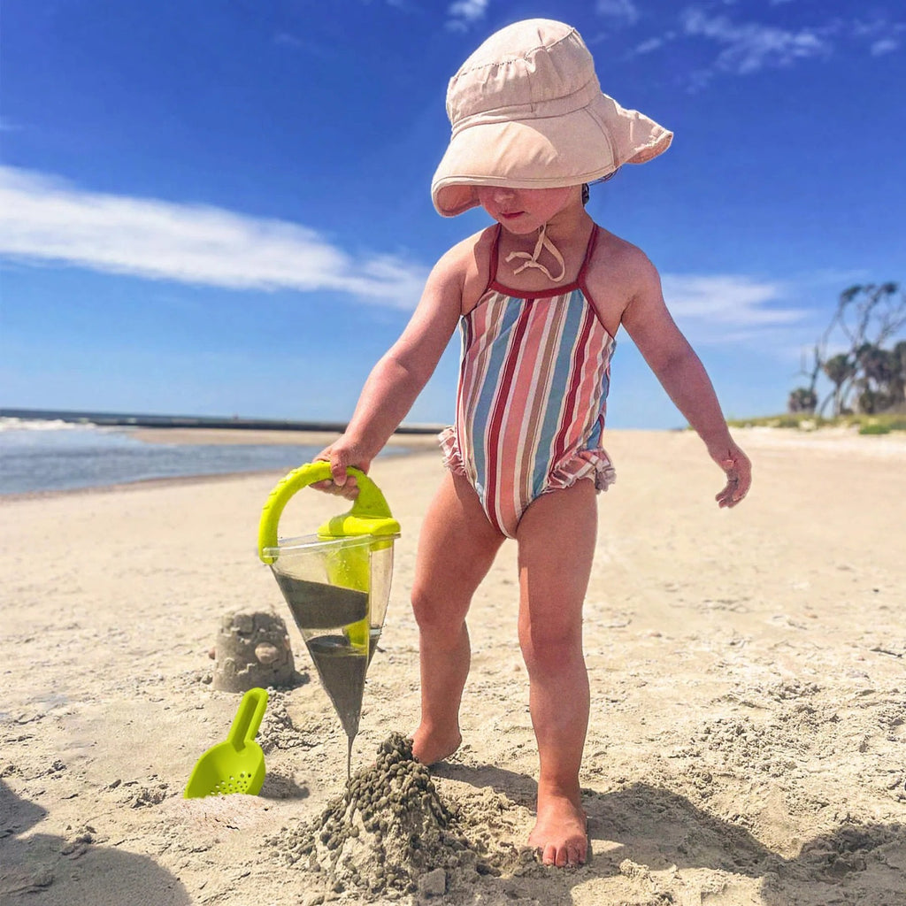 Spilling Funnel Sand and Water Mixing Toy